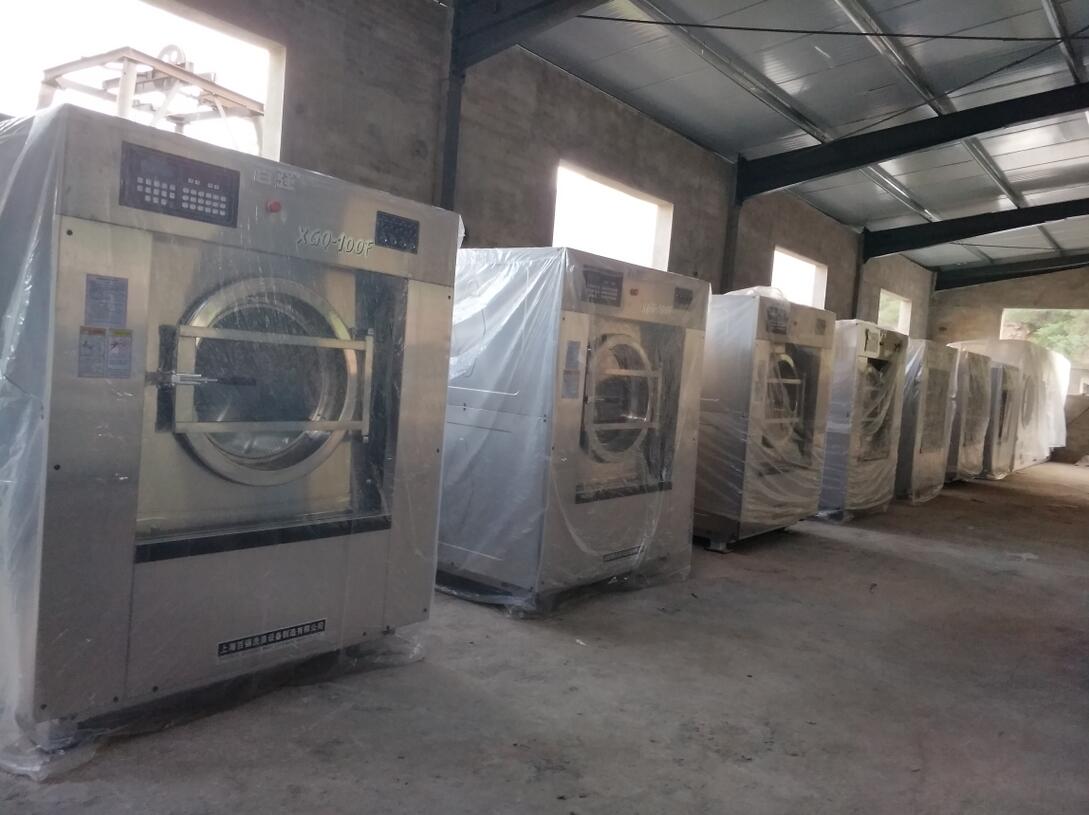 保定野三坡水洗廠洗滌設備送貨現(xiàn)場 保定野三坡水洗廠洗滌設備送貨現(xiàn)場